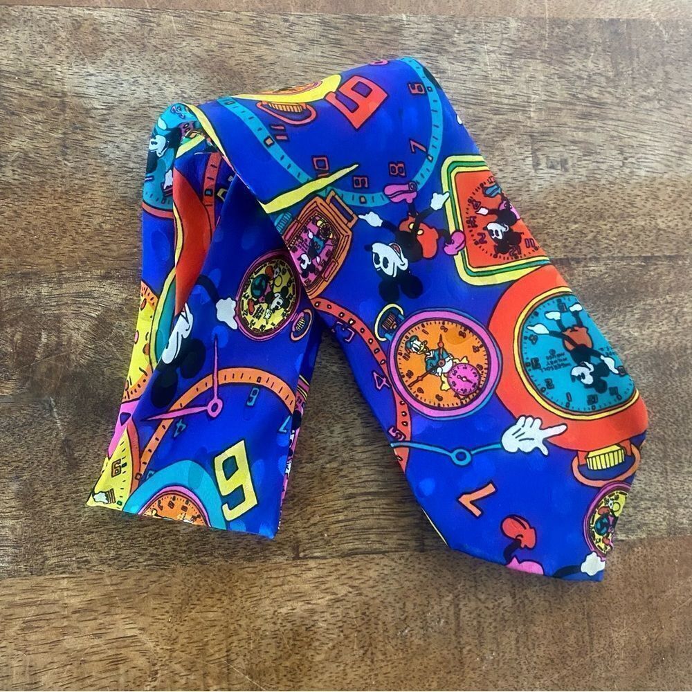 Nicky mouse Disney silk next tie Donald Duck